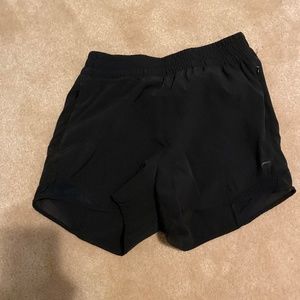 Black active teen girl shorts
